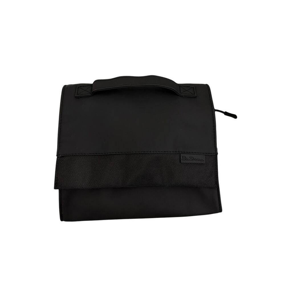 Ben Sherman Black Hanging Toiletry Travel Magnet Close Cosmetic Tri Fold Bag